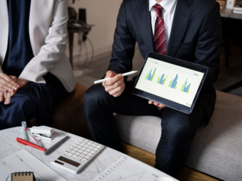 Manage Risk in Retirement Investment Planning