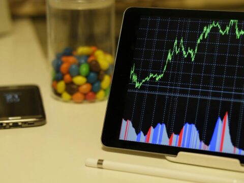 Invest in Stocks with Dividend Growth