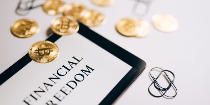 online side hustles for financial freedom